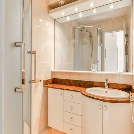 Cozy Family In Apartament Agde
